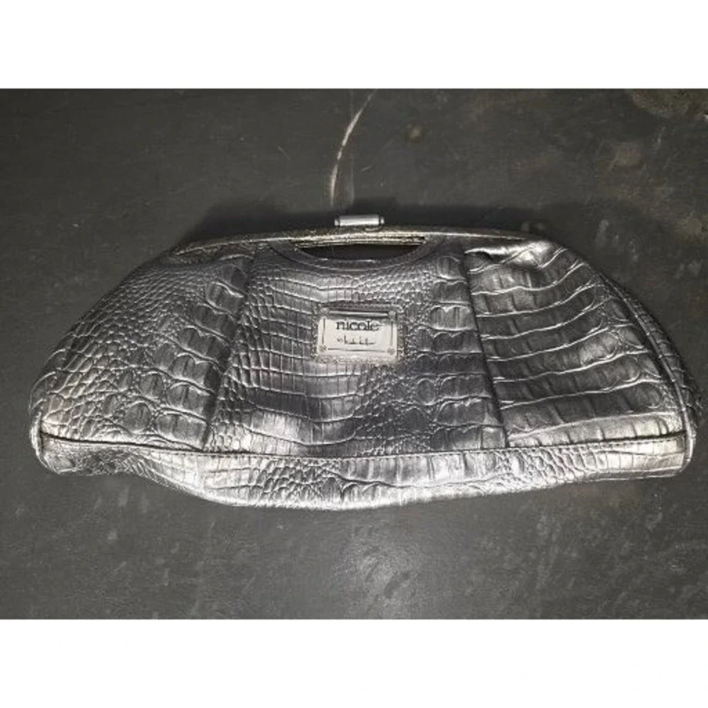 Nicole Miller nicole miller